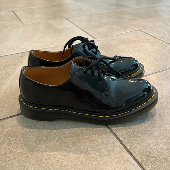 Dr Martens Black Patent Leather Oxfords 10084 - Picture 5 of 8